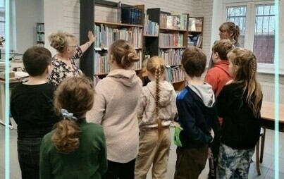 Zdjęcie do Wycieczka w bibliotece