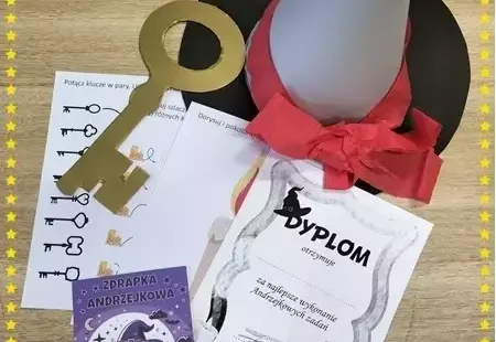 Zdjęcie do Andrzejki w bibliotece