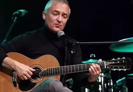 Zdjęcie do "Cieszy mnie świat" - relacja z koncertu Przemysława Bielawy